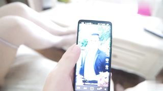 【69堂午夜视频】趁姐姐出差，性瘾妹妹用小穴勾引寂寞姐夫并榨干了他的精