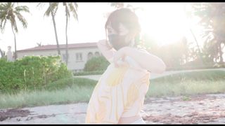 【69堂午夜视频】在海边更衣室做爱吧