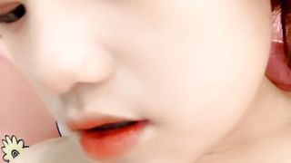 【69堂午夜视频】06小瑶瑶奶挺逼嫩全程露脸激情发骚，逼毛没几根近距离展示，自己抠弄骚逼淫水多多，呻吟可射精彩刺激别错过