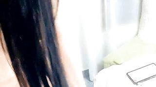 【69堂午夜视频】丝袜露脸情趣装白虎小妹被大哥压在身下狠狠蹂躏，乖巧听话深喉草嘴，打桩机式爆草浪叫呻吟，表情好骚好刺激