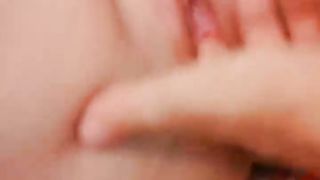 【69堂午夜视频】百变小可爱露脸颜值不错的学妹们跟两个大哥激情群P，吃奶舔逼口交大鸡巴，看好姐妹被两大哥上下玩弄爆草