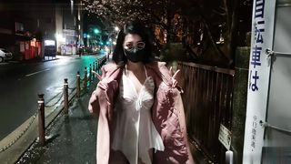 【69堂午夜视频】反差眼镜娘网红女神奶咪剧情系列，劲爆完美身材波涛胸涌