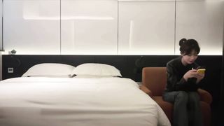 【69堂午夜视频】妹纸只能退钱给我，又换了个清纯小妹，下面特别紧，搞得她直喊想尿