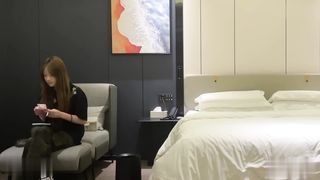 【69堂午夜视频】性格开朗，满背纹身非常酷，口活很好性欲强，操得表情丰富