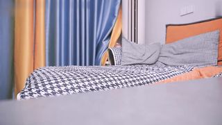 【69堂午夜视频】SM调教粉嫩萝莉狗绳牵引蜜穴玩弄内射一线鲍穴