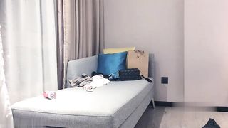 【69堂午夜视频】约了个妹子啪啪舌吻摸奶调情沙发