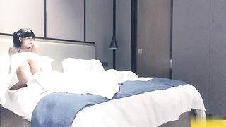 【69堂午夜视频】约炮双马尾萌妹苗条大奶好身材后入