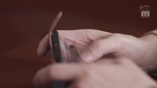 【69堂午夜视频】被监禁在讨厌的同学房间连小便都不允许的我