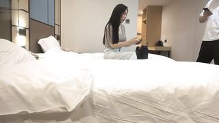 【69堂午夜视频】东北轻熟女大姐哥们你换了八个姿势了，有点疼了，风韵犹存老江湖小伙根本搞不定！