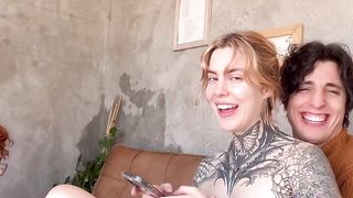 【69堂午夜视频】调皮照顾我的2个室友操疯了