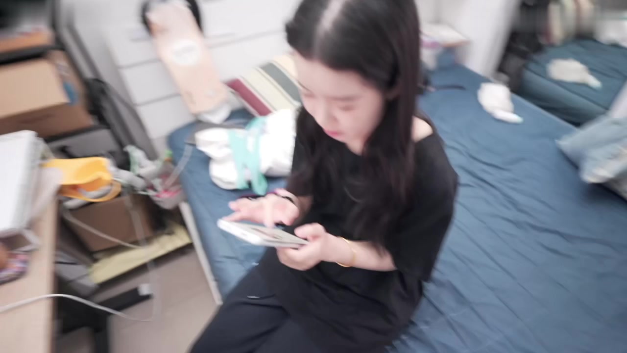 【69堂午夜视频】可爱萝莉妹喜欢吃大鸡巴