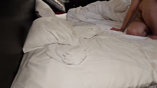 【69堂午夜视频】受到极品反差D罩杯S身材女威胁在床上干到求饶乳交颜射